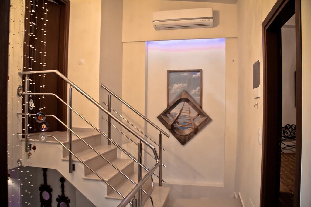 Sea View Beachfront Villa Maria Гувес Екстер'єр фото