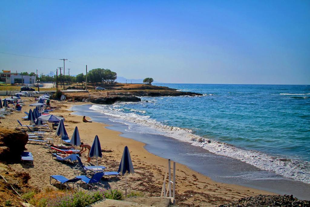 Sea View Beachfront Villa Maria Гувес Екстер'єр фото